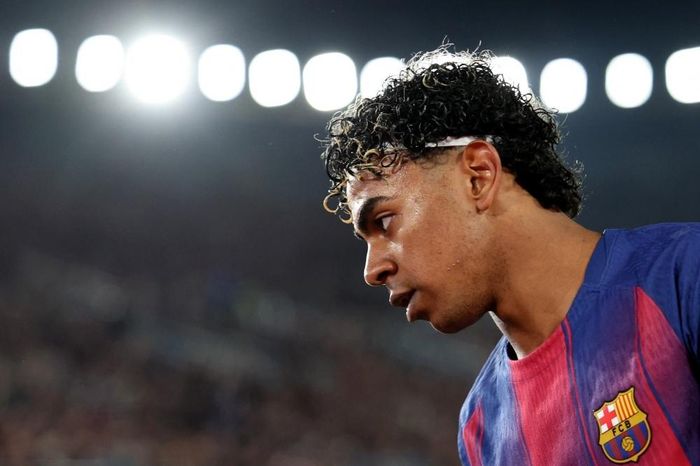 Lamine Yamal bất lực nhìn Barcelona đánh rơi trận đấu - Tạp chí Tri thức