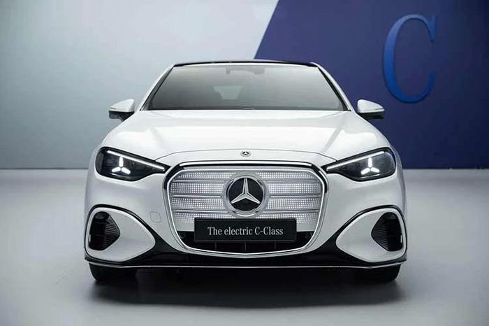 Mercedes-Benz C-Class thuần điện chạy 760 km/sạc, có gì 'đấu' BMW i3? - Báo Tri thức &amp; Cuộc sống