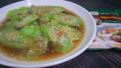 Mướp hương hấp tỏi đơn giản, dễ làm sẽ là một món ăn ngon miệng dành cho các bạn ăn chay. Chúc các bạn thành công theo công thức của mình