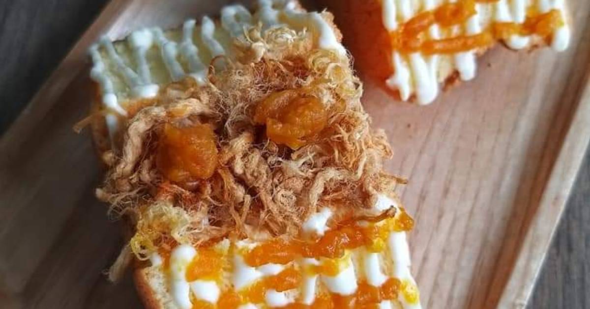 Chiffon trứng muối sốt phomai