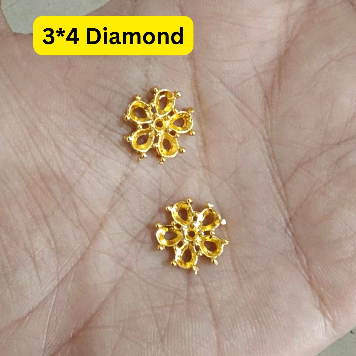 Small Flower Base 3*4 Tilak diamond size ( pack of 50)