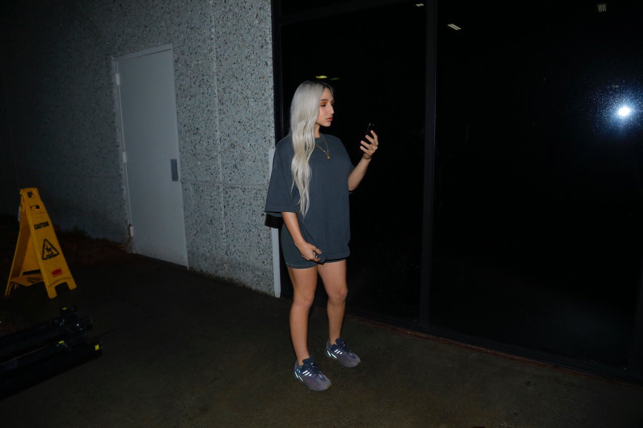 Yeezy gallery image 2