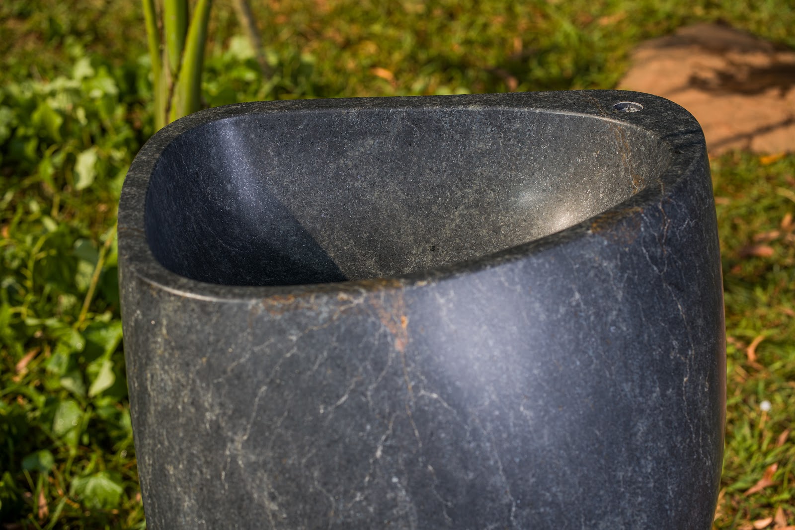 Pedestal Basin in Sculpted Granite, studio view 7