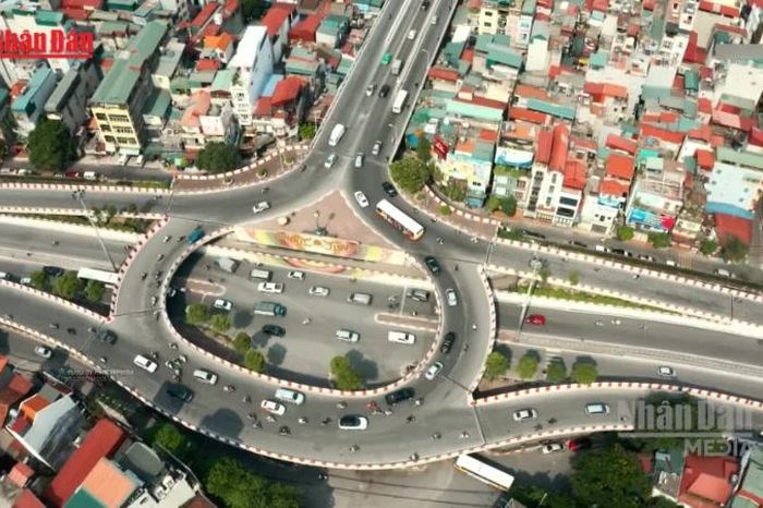 Hà Nội mở không gian phát triển mới, hướng tới tăng trưởng đột phá - Báo Nhân Dân