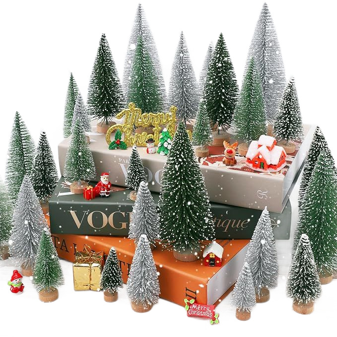 Mini Christmas tree with wooden base, various sizes