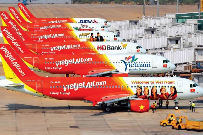 Toàn cảnh giao thông 11/4: Vietjet khai thác gần 3.800 chuyến, đường sắt tăng tàu dịp 30/4 - Báo Xây Dựng