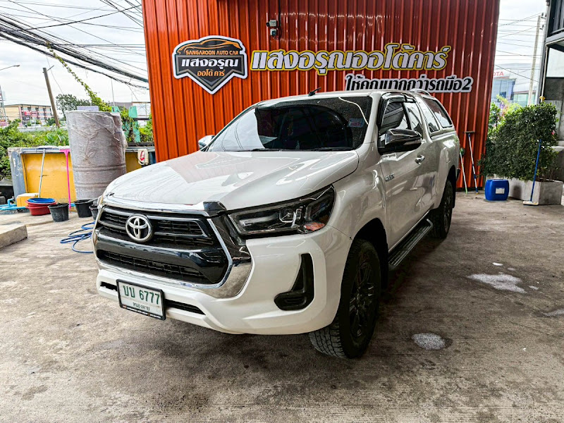 TOYOTA HILUX REVO