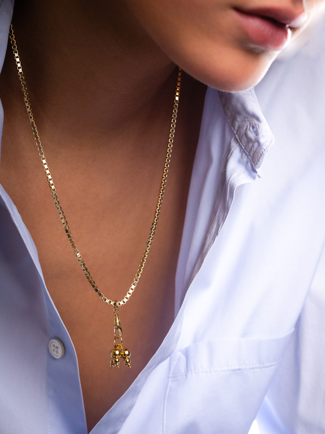 Колье с крупной цепью и съемной подвеской