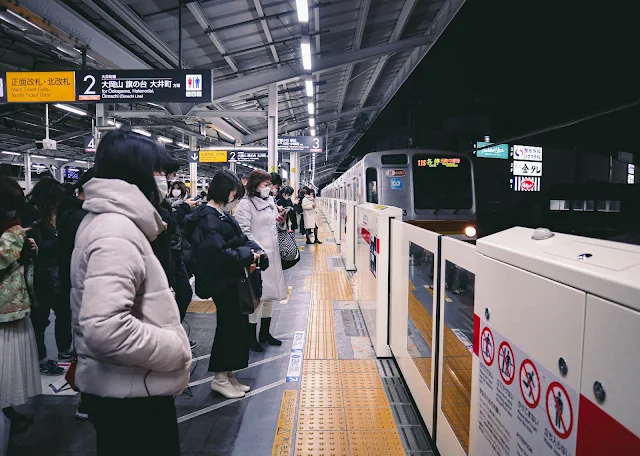 Japan EOR for Game Studios and Interactive Entertainment Companies: Hiring Developers, Artists, and Producers Without a Japan Entity