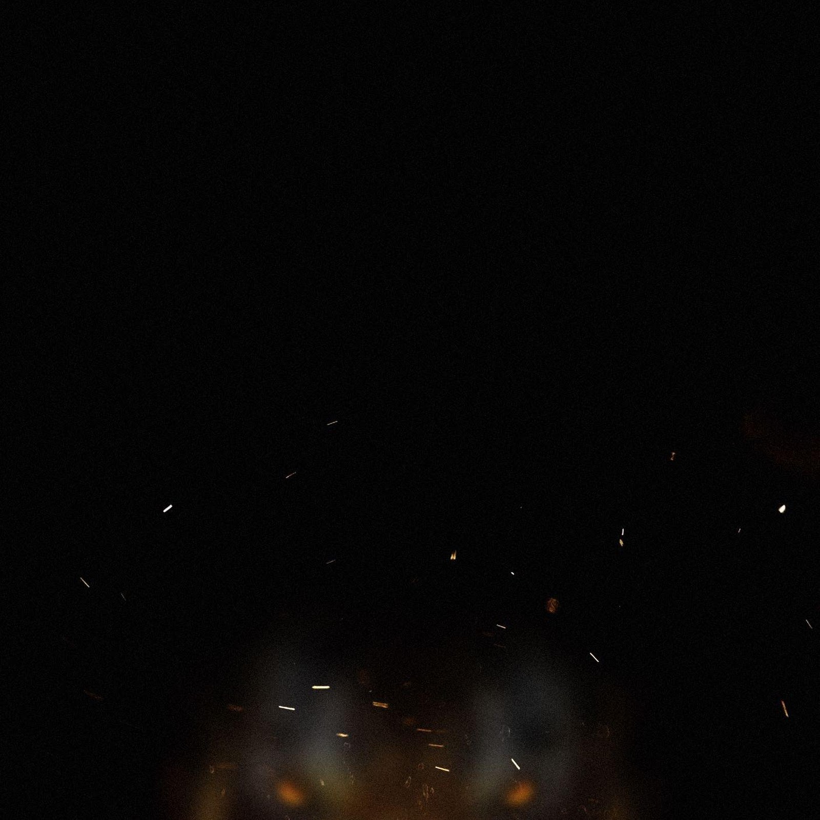 Download Tiger In The Dark Embers Full HD iPhone