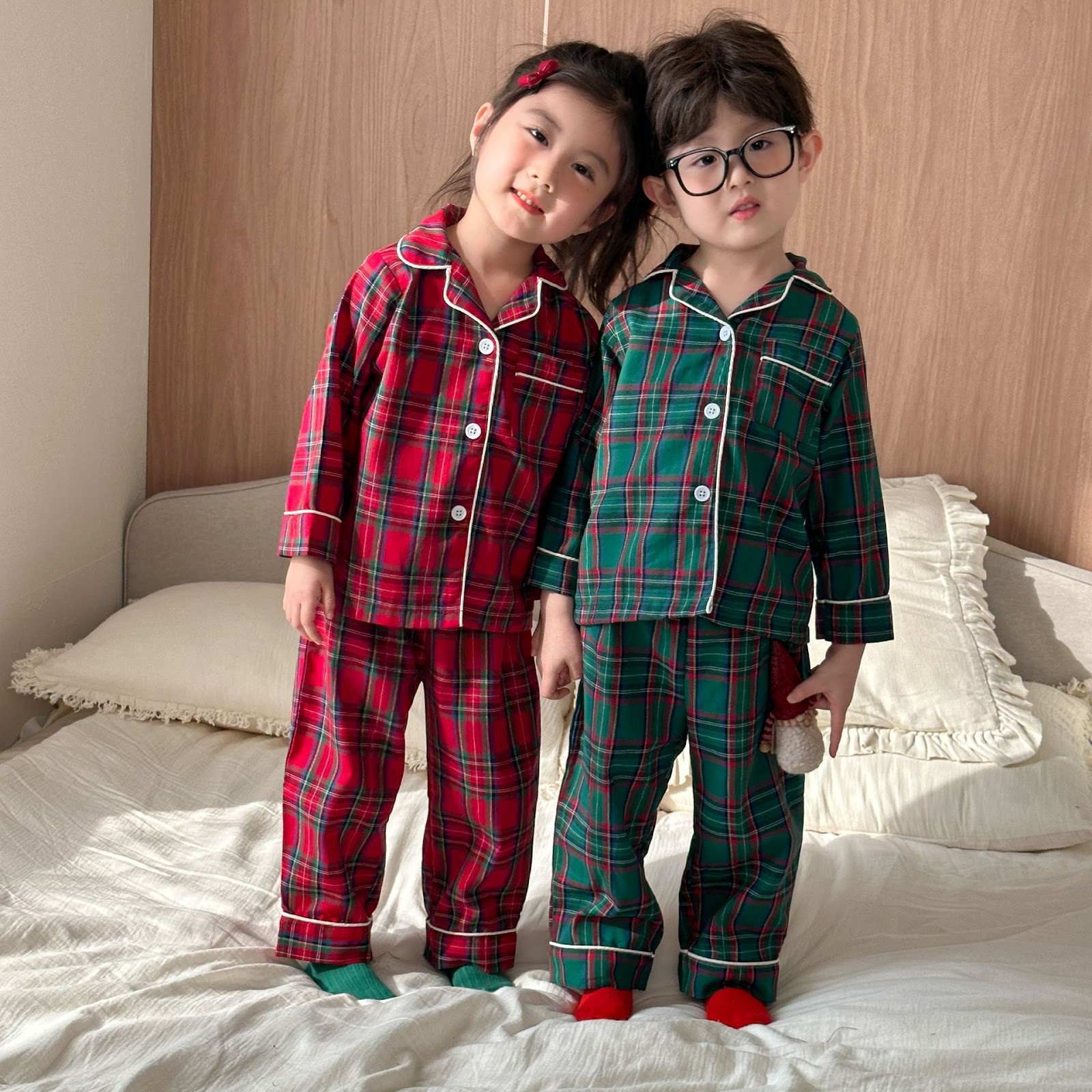 Children's cotton pajama set with check pattern