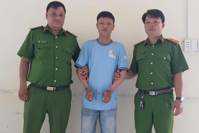 Công an truy bắt nhanh nghi phạm cướp giật điện thoại sau 30 phút - Báo Pháp Luật TP.HCM