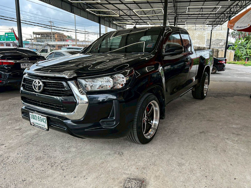 TOYOTA HILUX REVO