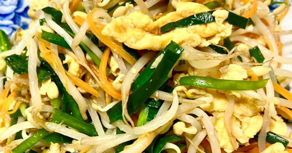 Giá hẹ xào trứng món ăn cơm nhanh gọn