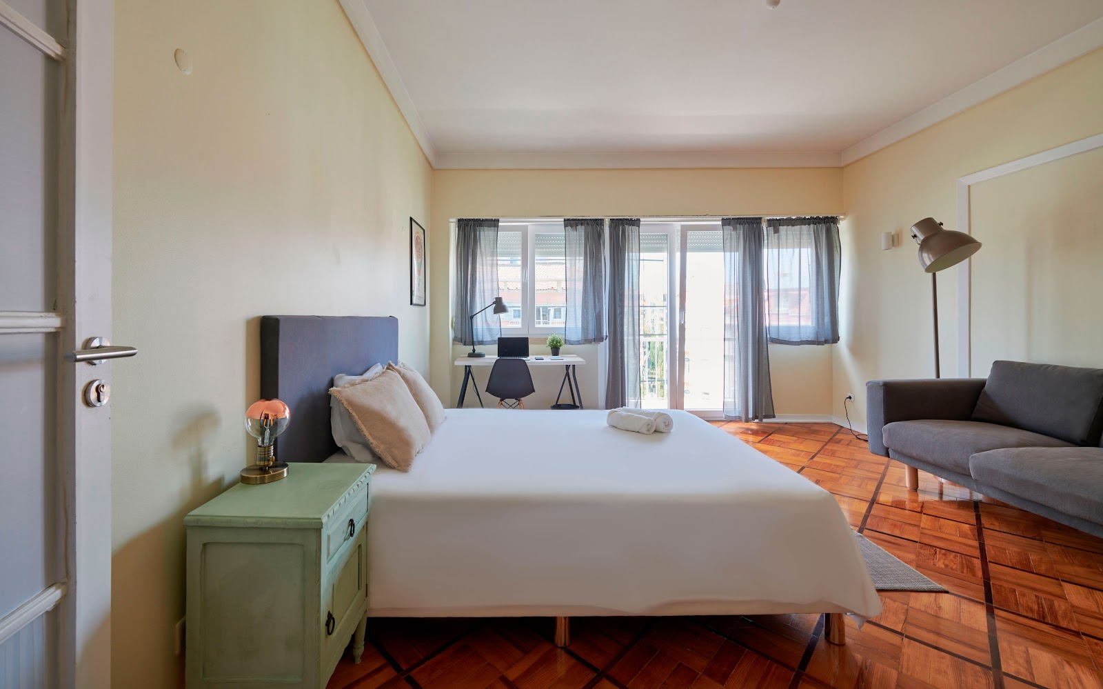 S4#R3 - Comfortable bedroom w/ balcony in Saldanha