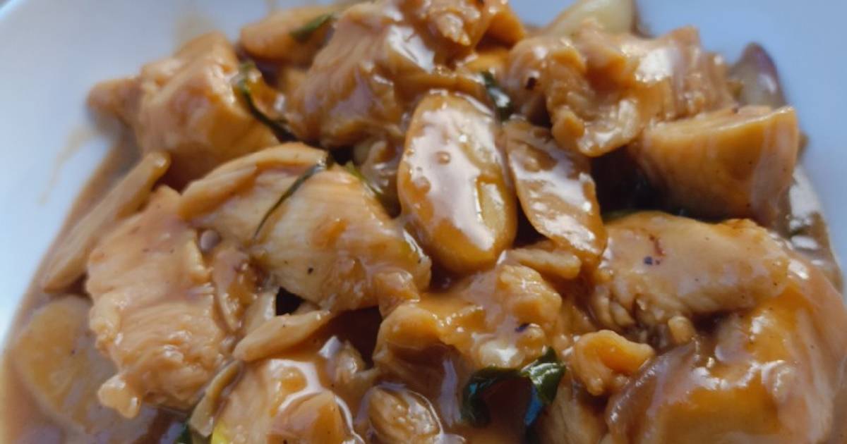 Gà xào gừng (sốt sệt)
