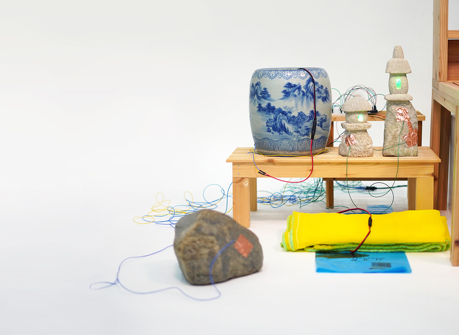 インタラクティブな庭園エコシステムの創出:
自然・主観性・テクノロジーの領域-thumb-2