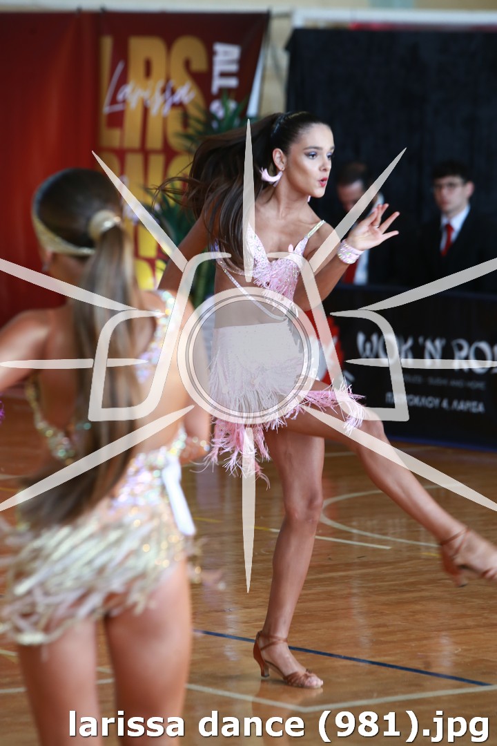 larissa dance (981).jpg