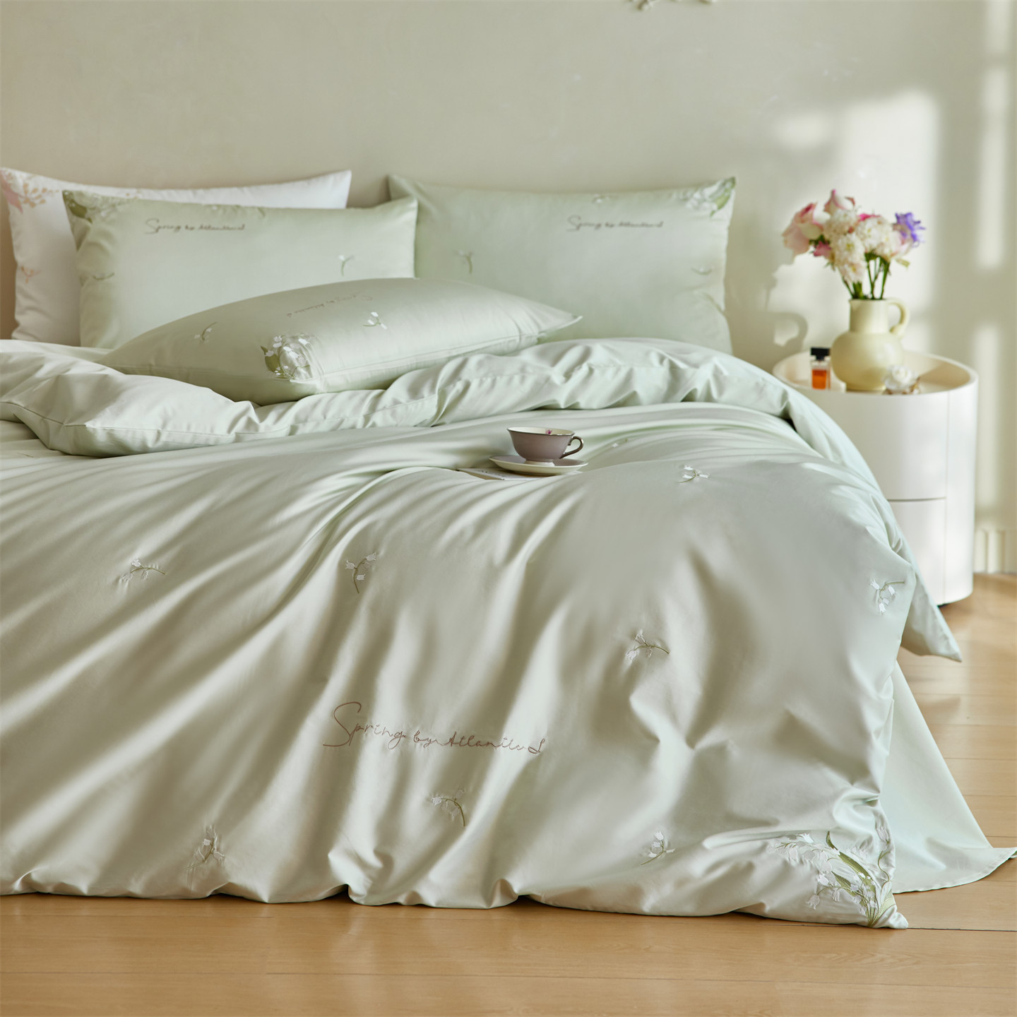 Satin-Bettwäsche-Set aus Langstapel-Baumwolle, bestickt