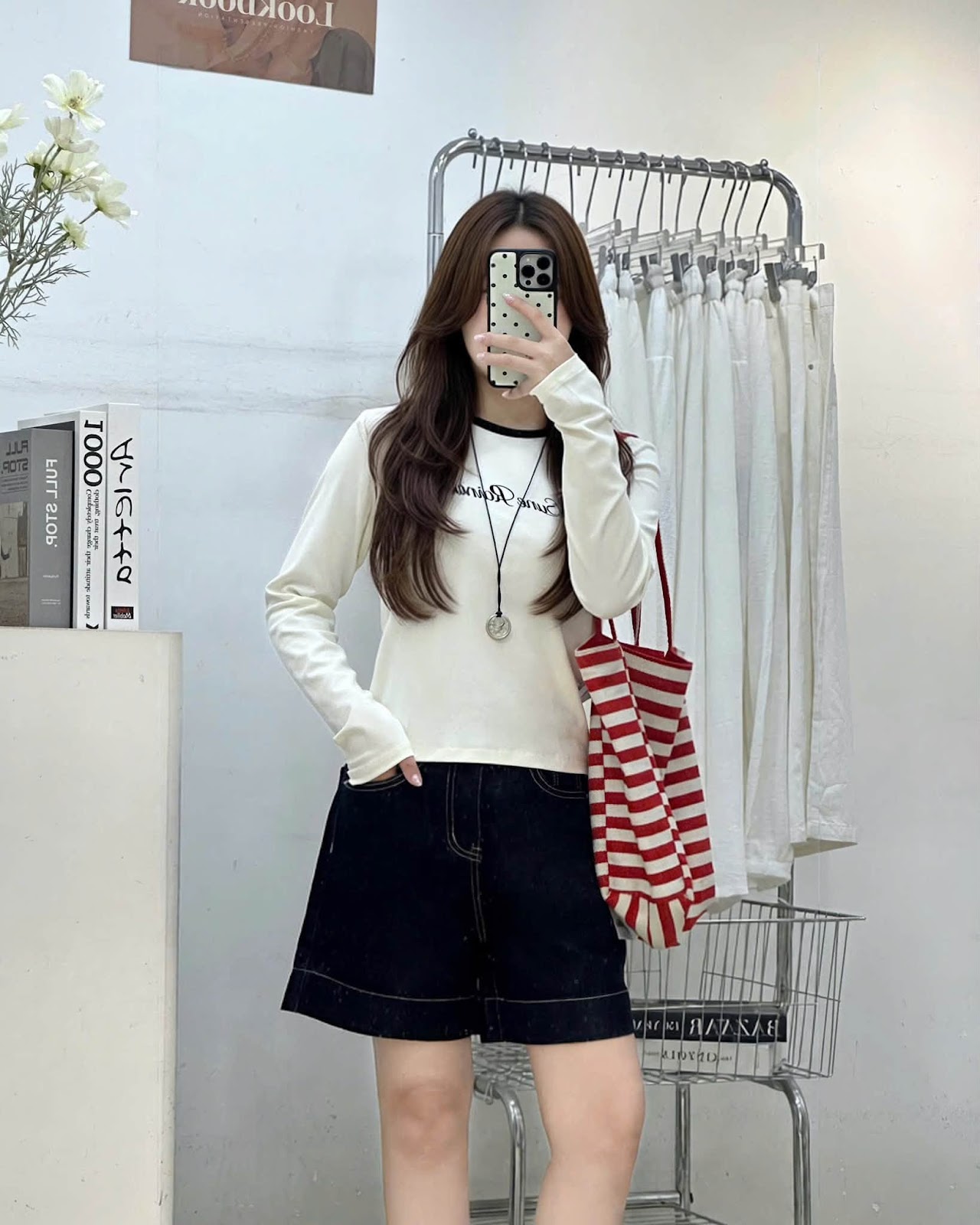 Áo thun dài tay in chữ Sune rainbom XONXEN SHOP 6606 – Image 3