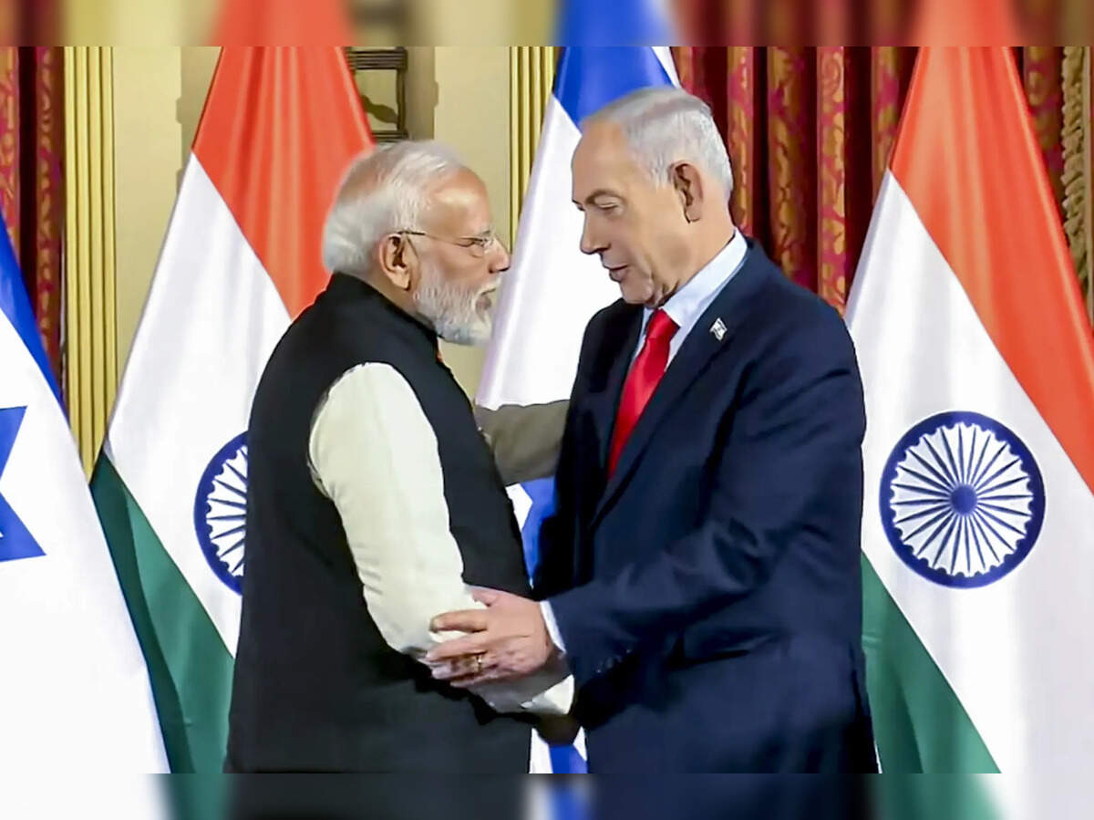 PM Modi Speaks to Israel PM Netanyahu Amid Escalating Iran-US Hostilities