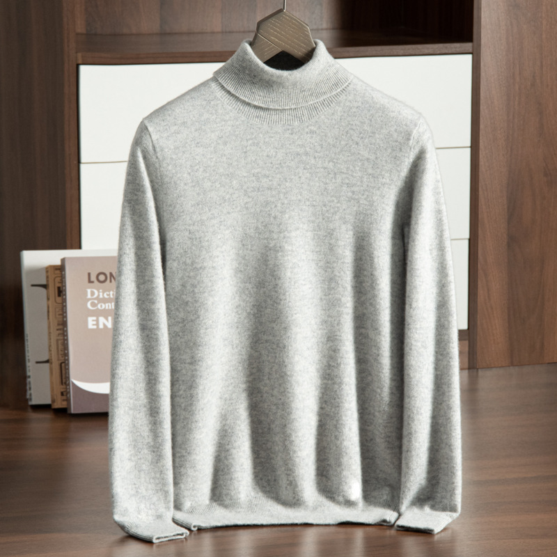 Men's wool sweater with stand-up collar, loose and warm