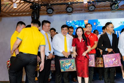 BinhPhoto-4976.jpg