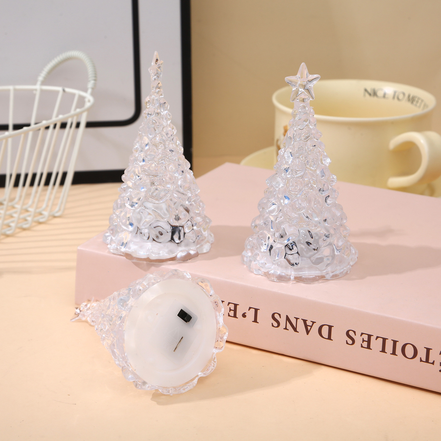 LED night light in star Christmas tree shape