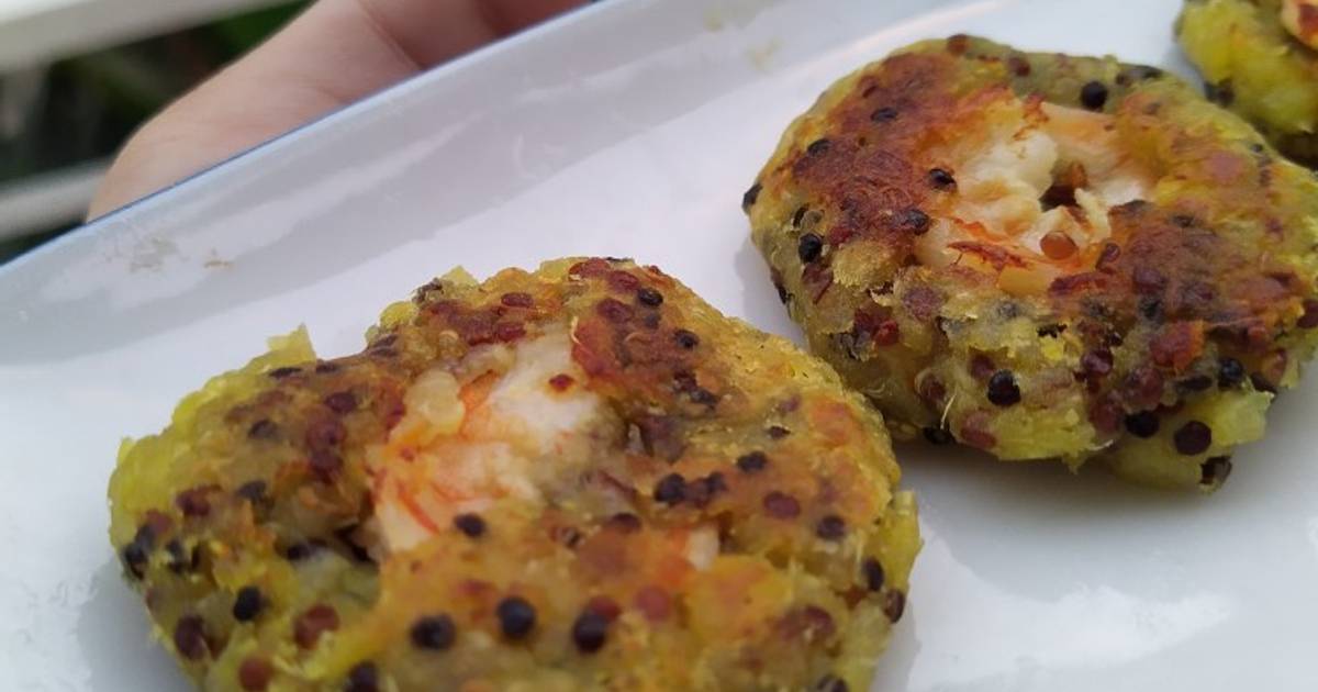 Bánh tôm quinoa khoai lang chiên