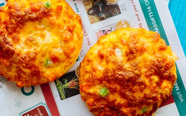 Bánh Pizza Mini Que Kem