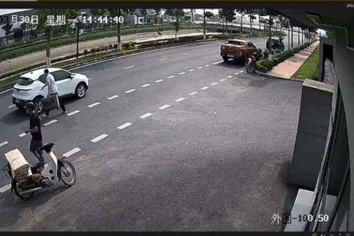 Vụ taxi dừng giữa đường, xe sau tông trúng bị lật: Lỗi của ai? - Báo Tiền Phong