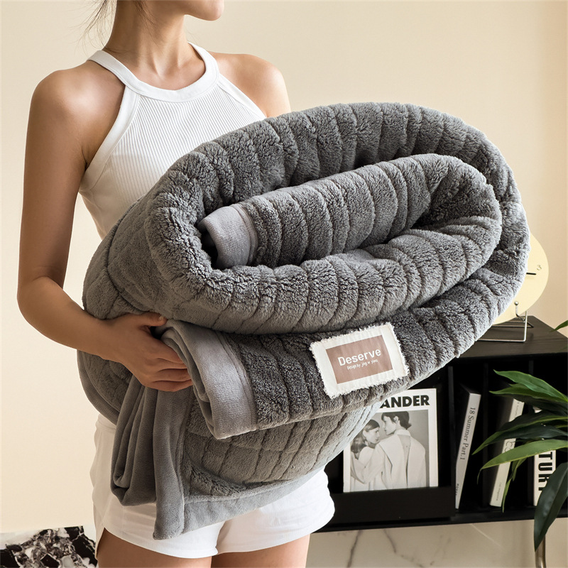 Doppellagige Kuscheldecke mit Struktur