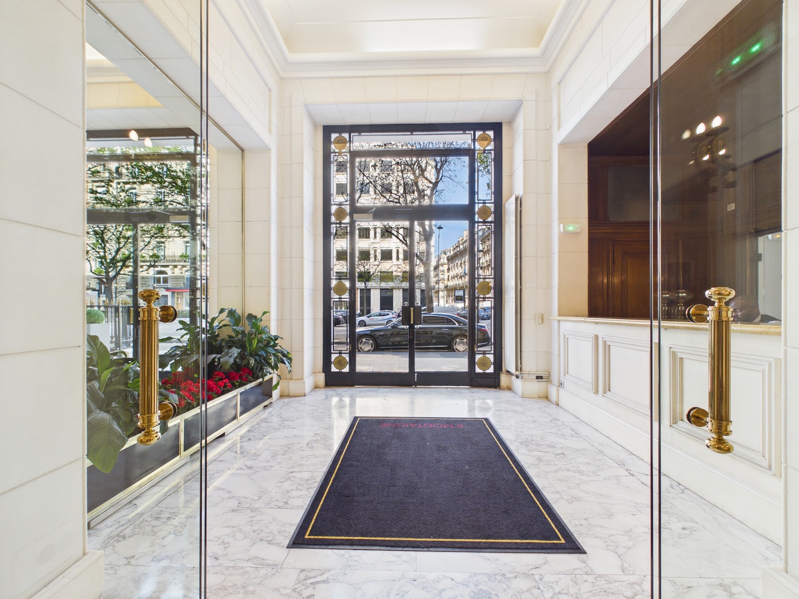 Appartement — 8 avenue Montaigne, 75008 Paris — photo 5/39