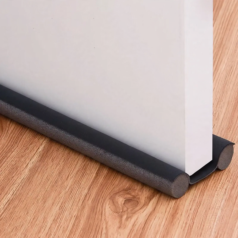 Door seal for door bottoms, soundproof
