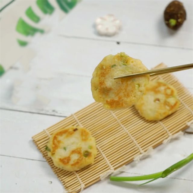 Bánh Khoai Tây Nghiền Chiên Áp Chảo