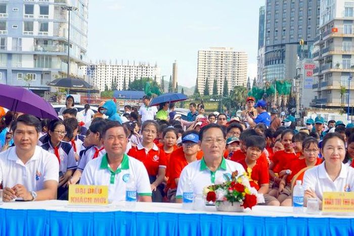 TPHCM phát động toàn dân tập luyện môn bơi - Báo Người Lao Động