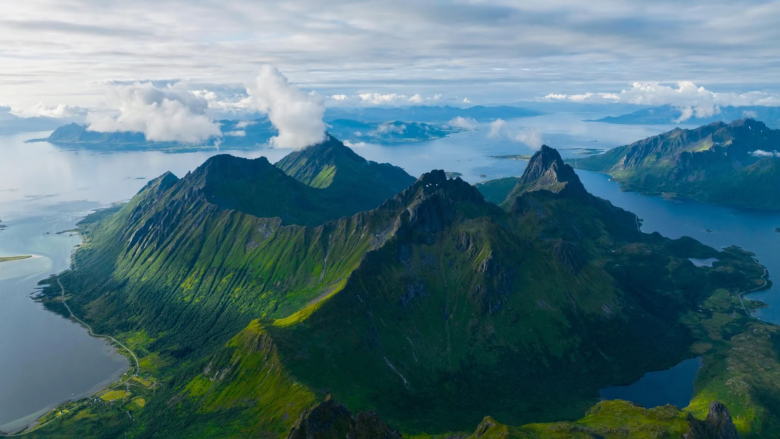 Green Mountain Ridges of Norway - Landscape Photography 5K Wallpaper (5120x2880)