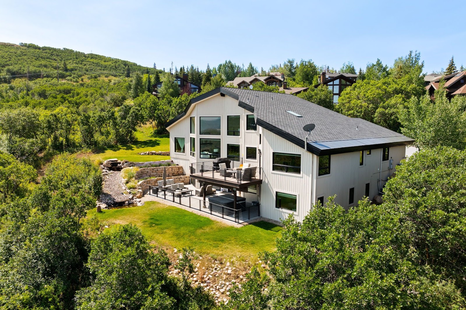 Park City, Utah, USA — 6-Bed Villa With Mountain Views 2