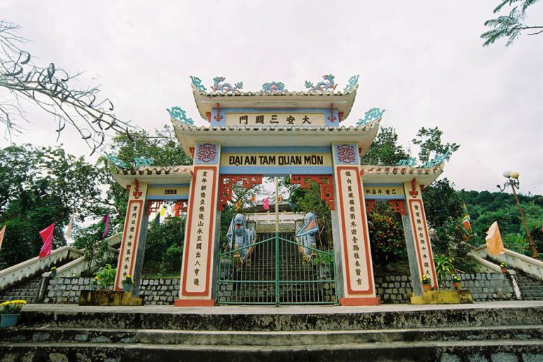 di-tich-am-chua-dien-khanh-1
