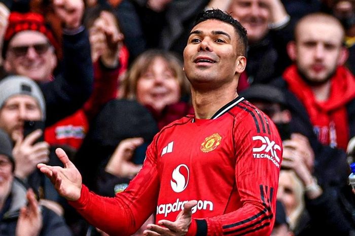 Casemiro tăng gấp đôi lương khi gia nhập đội của Messi - Tạp chí Tri thức