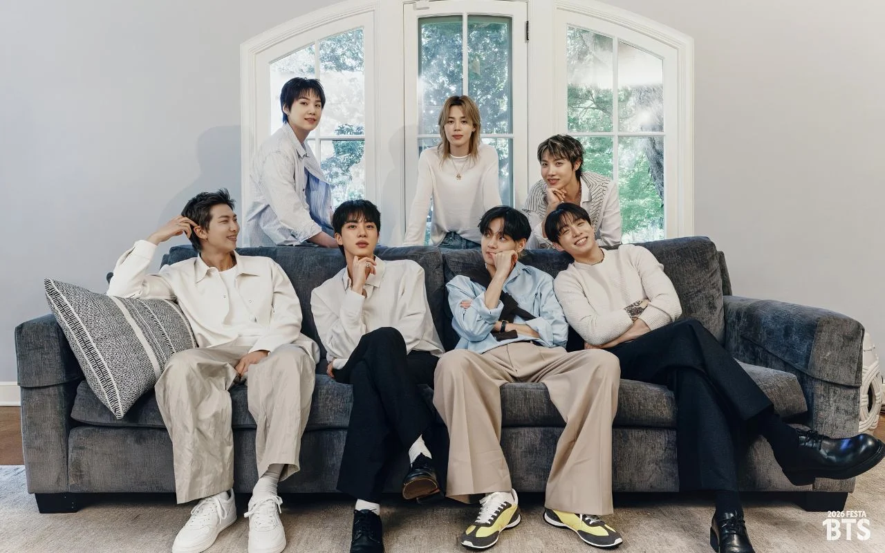 BTS' 'Aliens' Tops Global iTunes Charts After Grammy Submission Decision