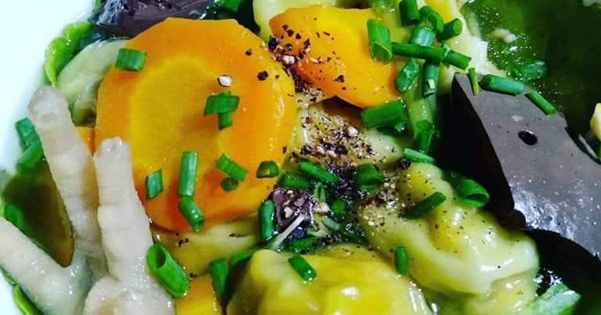 Hoành thánh nước lèo và hoành thánh chiên