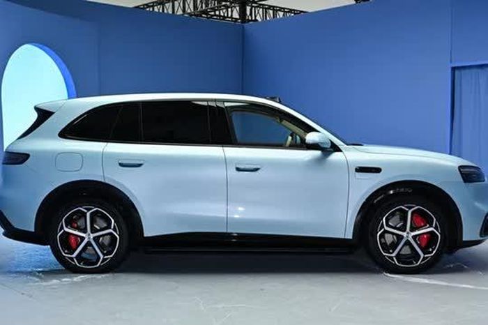 SUV công suất 469 mã lực, trang bị tiên tiến, giá hơn 1 tỷ đồng - Tạp chí Doanh Nghiệp Việt Nam