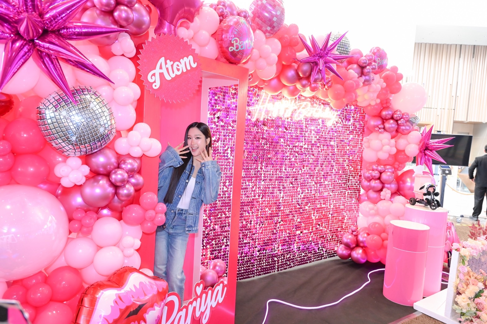 อะตอม - ปริยะ จัดงาน ATOM PARIYA BIRTHDAY PARTY 2026 “SLAY DOWN” เบิร์ดเดย์ อายุ 25 ปี กับเวอร์ชั่นที่ดีที่สุด!!! ภาพที่ 11