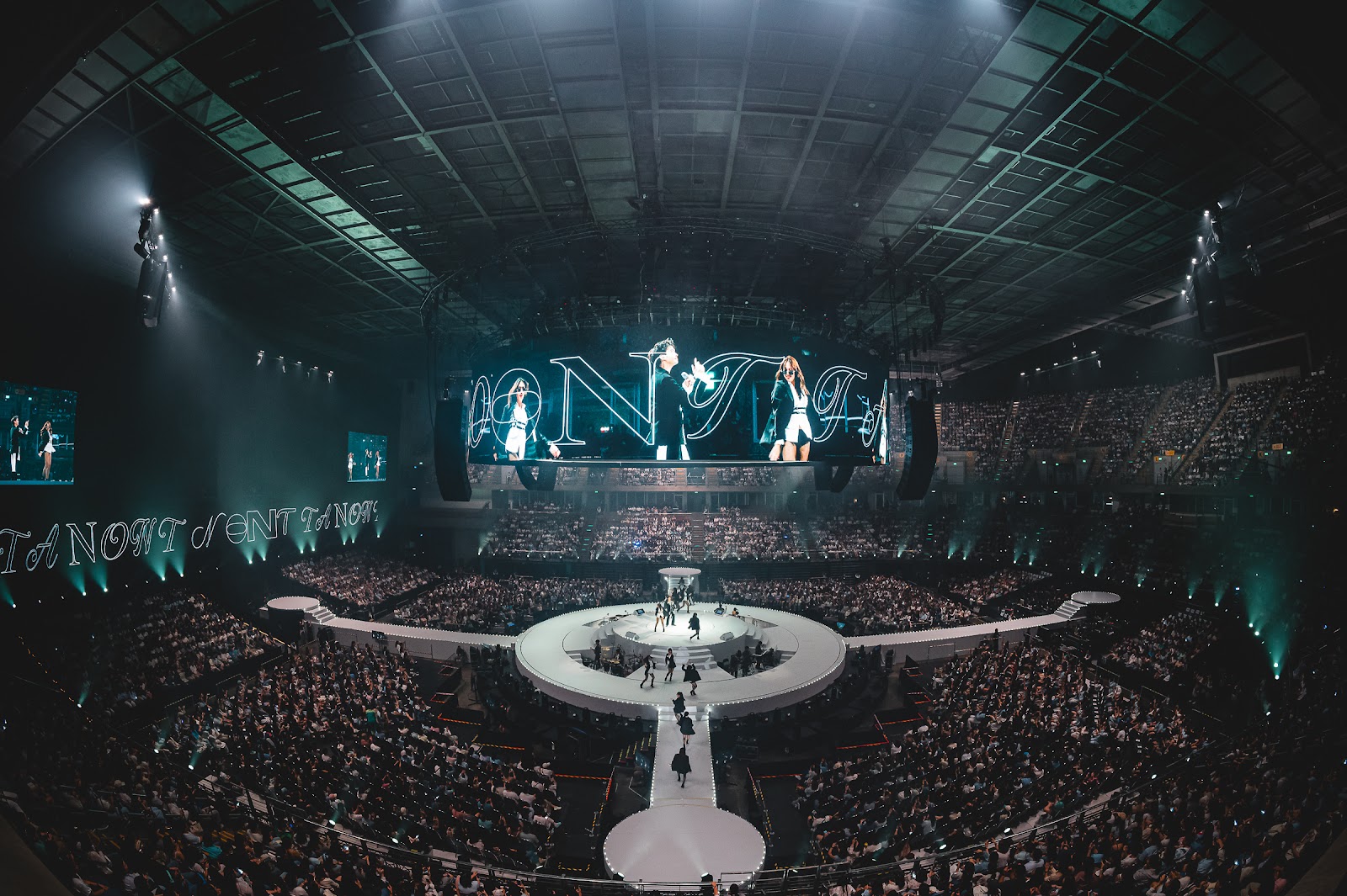 “นนท์ ธนนท์” เสิร์ฟเวที 360° กลางอิมแพคปิดฉาก  “ARENA ENCORE” พร้อมประกาศ EP.04 ปีหน้า “จัดร้อนหน่อยนะครับ” เตรียมบุก “ราชมังฯ” ภาพที่ 13