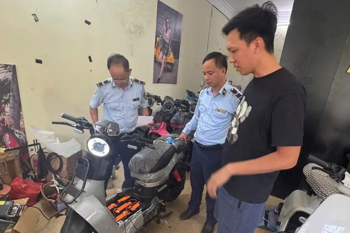 Phát hiện xe đạp điện vận tốc cao 'đội lốt' thông số đúng quy chuẩn - Báo Sài Gòn Giải Phóng