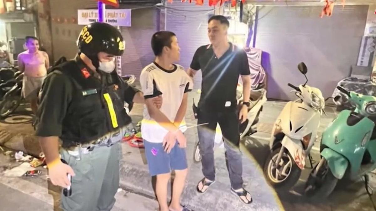 Tổ công tác 141 bắt giữ đối tượng cất giấu ma túy tinh vi - Đài Phát thanh và truyền hình Hà Nội