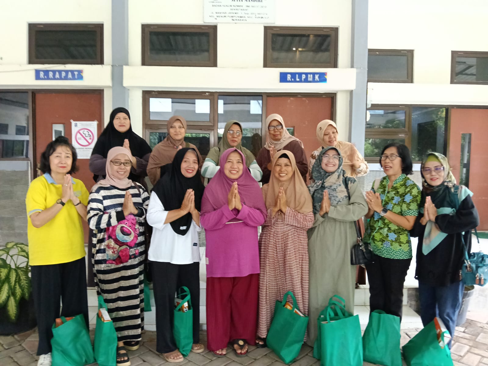 Nama Gambar
