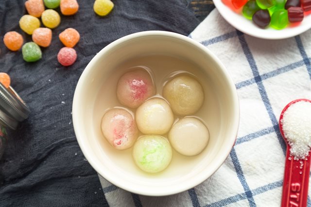 Chè Bột Lọc Nhân Kẹo Màu