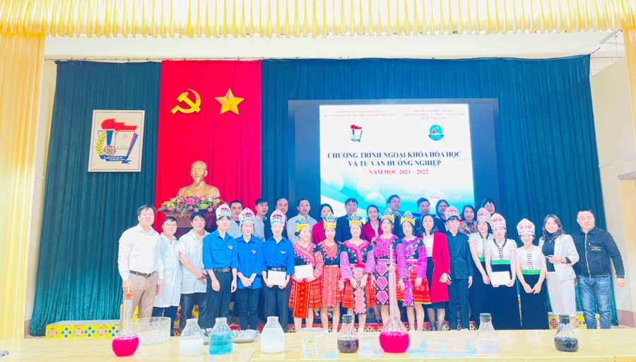 Bộ môn Hóa học, Khoa Khoa học Tự nhiên - Công nghệ tổ chức hoạt động kết nối và phục vụ cộng đồng năm học 2021 - 2022